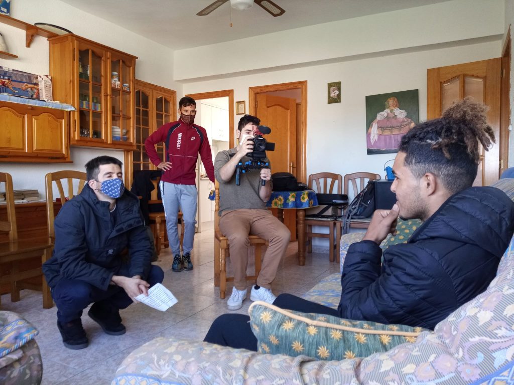 COMIENZA EL RODAJE DE UN DOCUMENTAL SOBRE EL PROGRAMA ACOMPAÑA documental somllar programa acompaña