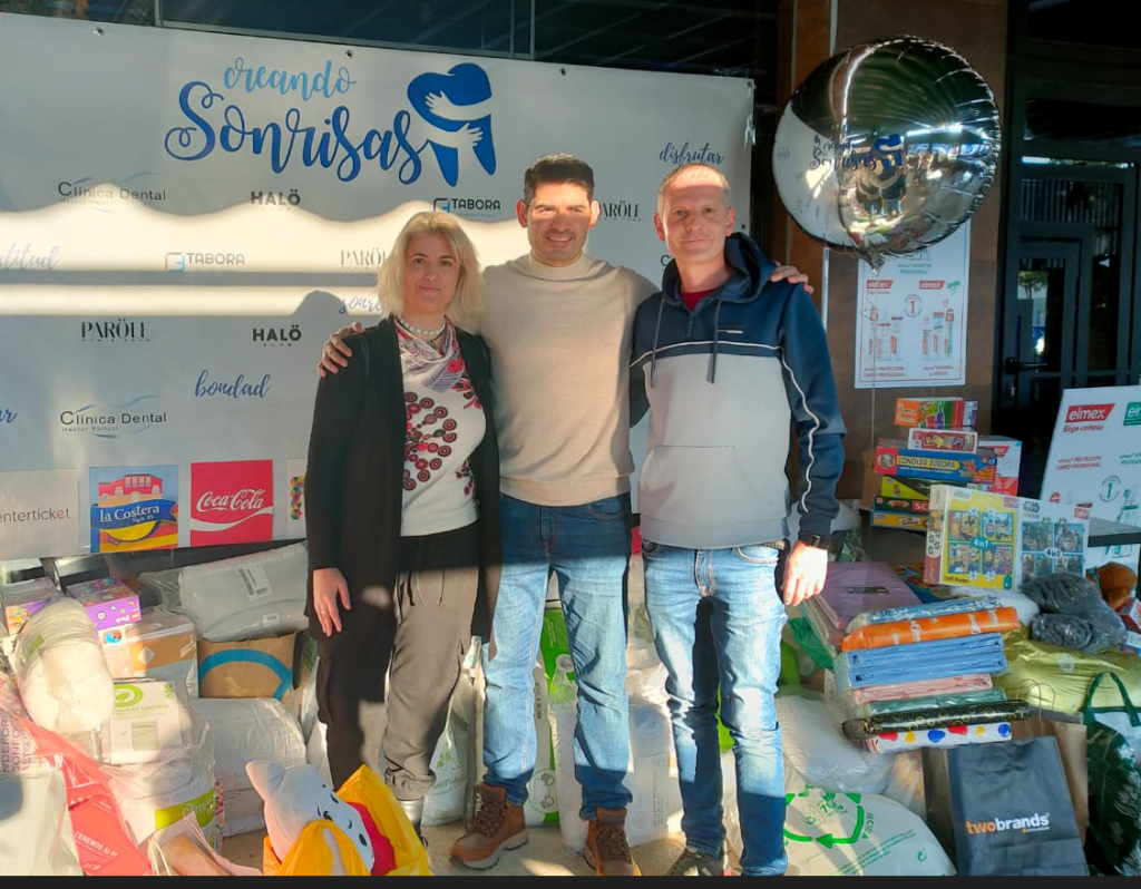 SOMLLAR Y LA CLINICA DENTAL HECTOR POLIZZI EN LA CAMPAÑA “CREANDO SONRISAS” Somllar y la clínica dental Hector Polizzi en la campaña "creando sonrisas"