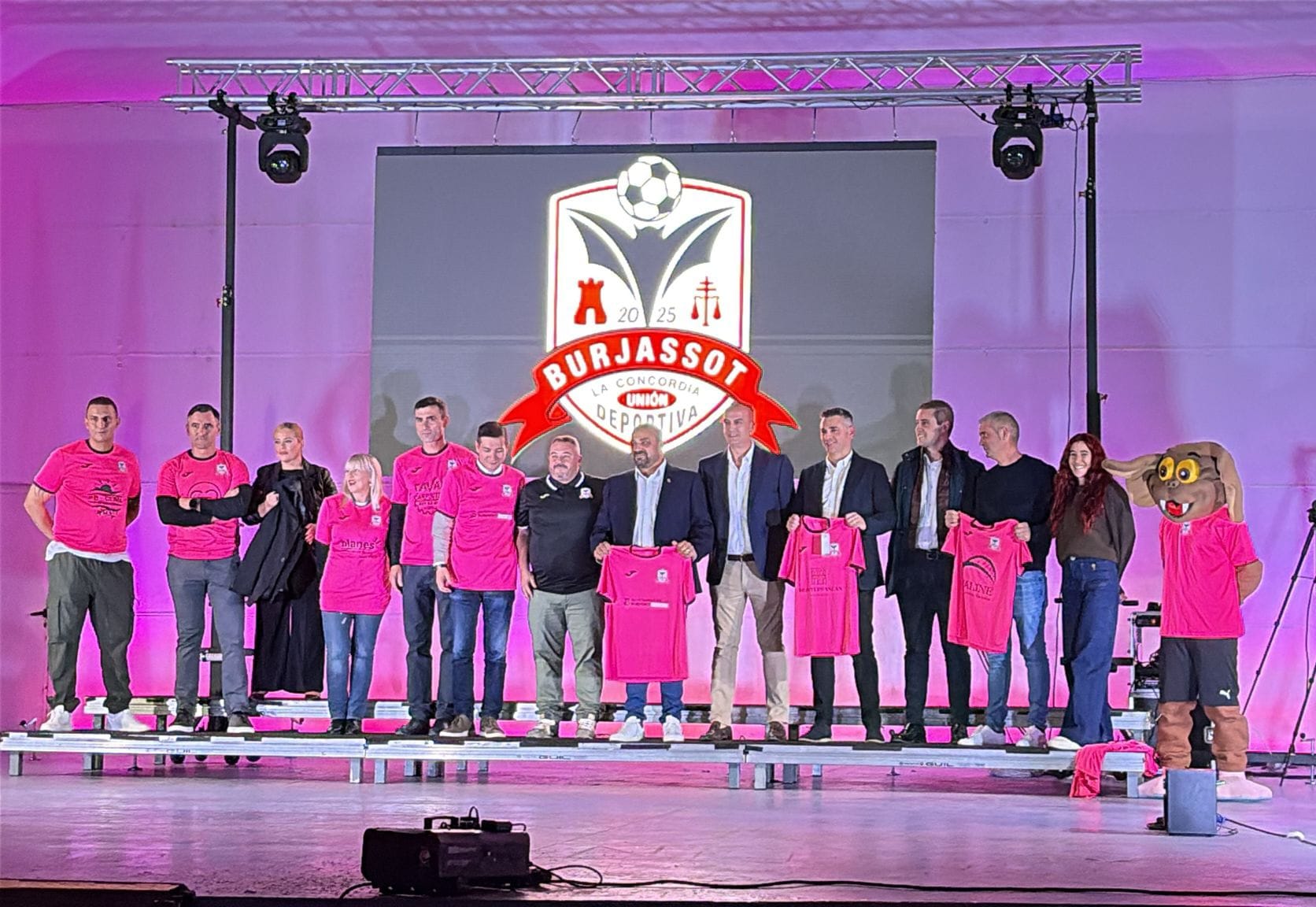 ASISTIMOS A LA PRESENTACIÓN DE LA UNIÓN DEPORTIVA “LA CONCORDIA” EN BURJASSOT